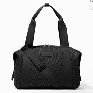 Dagne Dover LANDON AIR MESH
CARRYALL BAG in medium